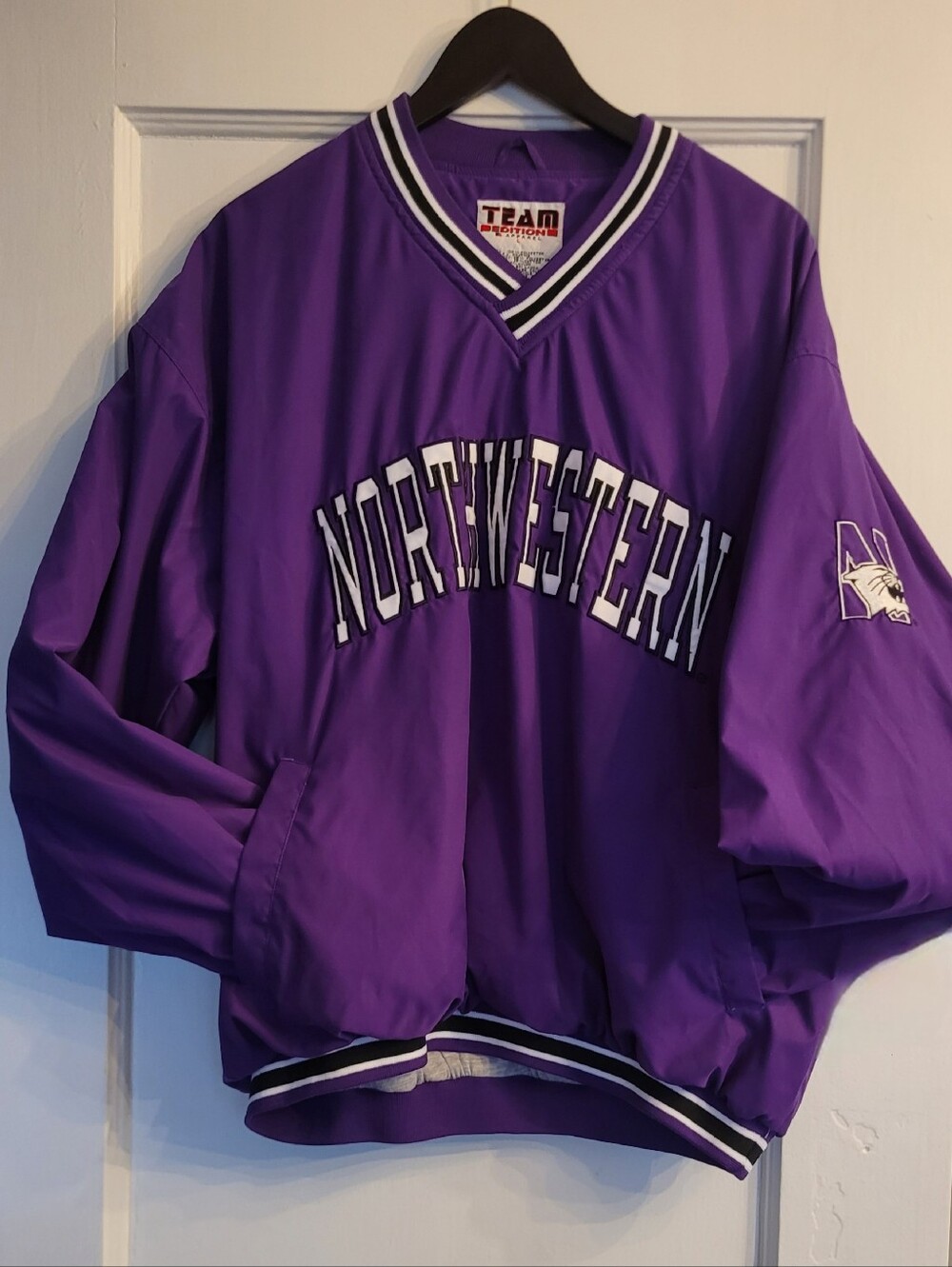 Vintage 90s Northwestern Wildcats purple windbreaker - Team Edition - Size Large